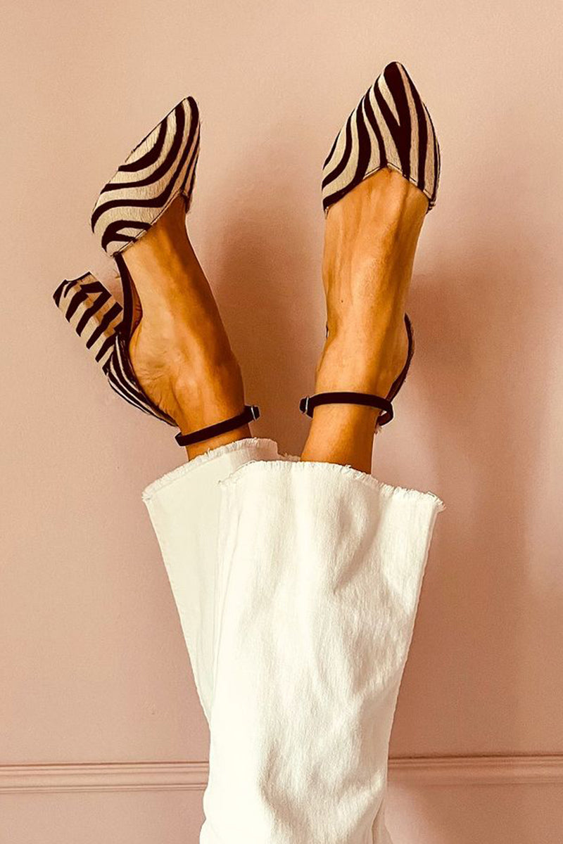 Atenea - Sandalias de tacón medio con estampado de cebra elegante