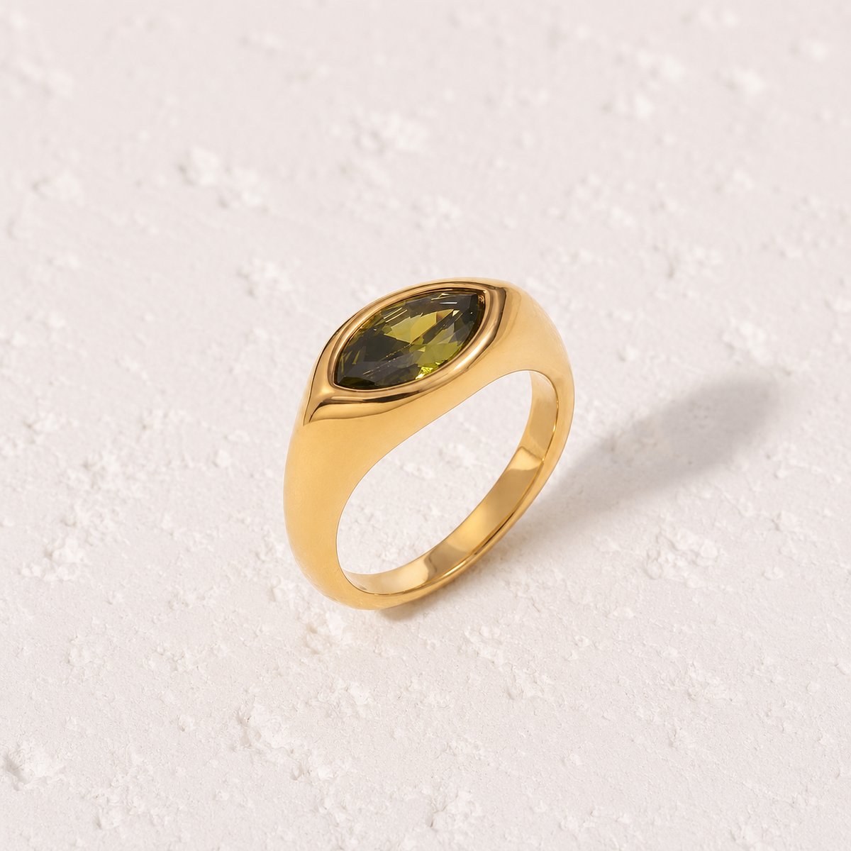 Atenea-Anillo Dorado con Circón Marquesa de Colores