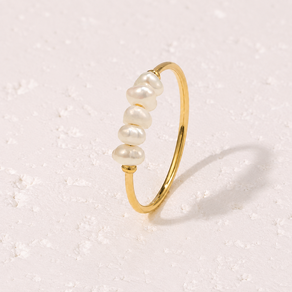 Atenea-Anillo Dorado de Acero Inoxidable con Perla de Agua Dulce