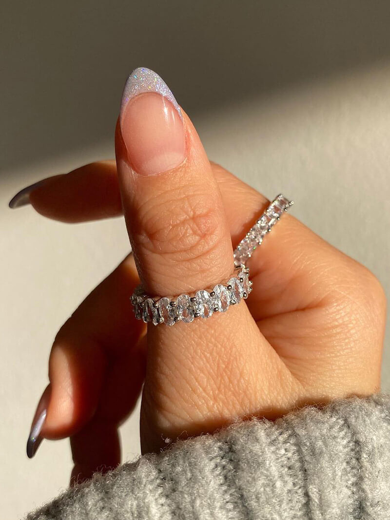 Atenea-Anillo de corte oval elegante con brillo