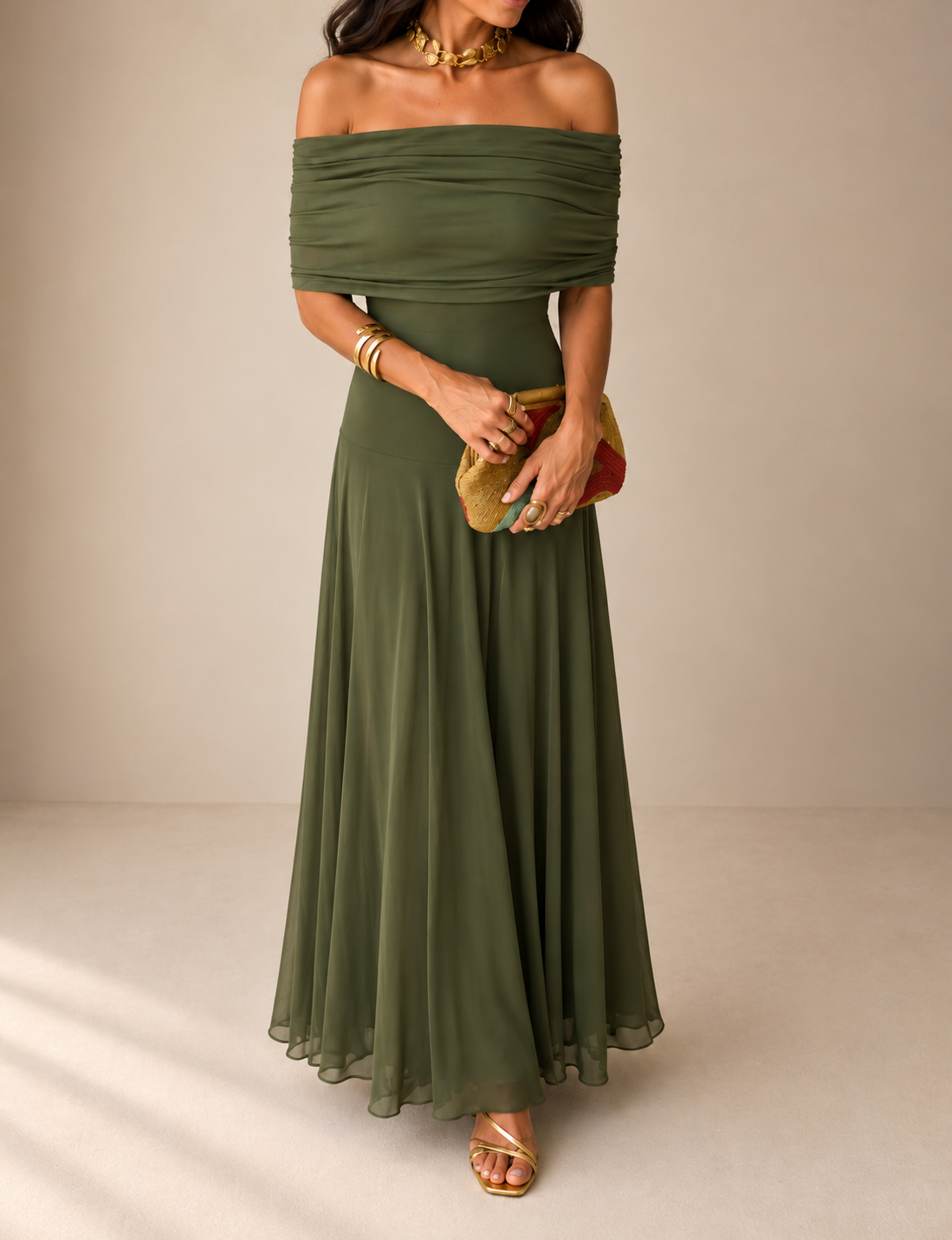 Estefanía Vestido Maxi de Hombros Descubiertos con Aberturas
