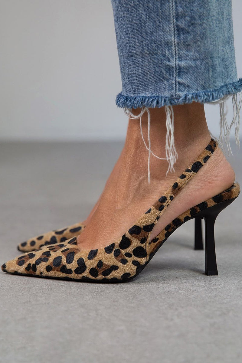 Atenea - Tacones caqui con estampado de leopardo y punta puntiaguda
