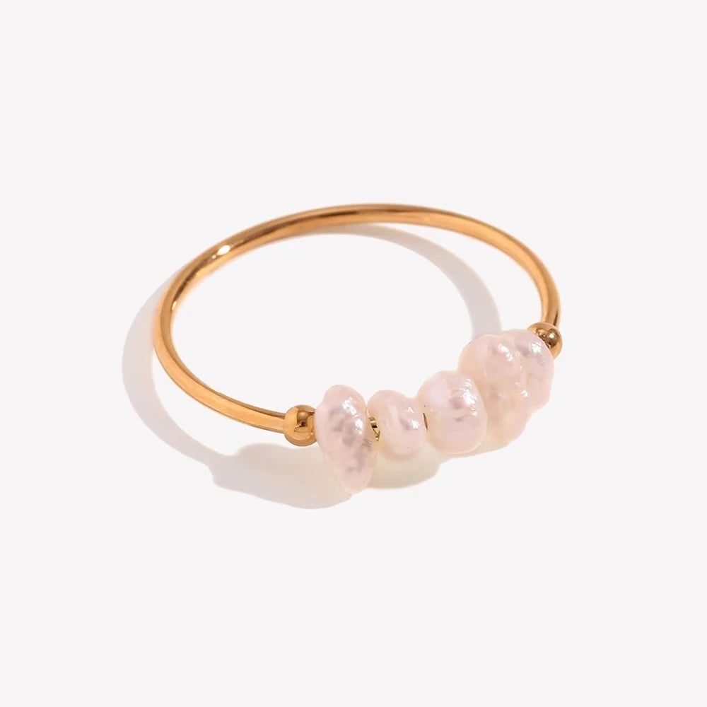 Atenea-Anillo Dorado de Acero Inoxidable con Perla de Agua Dulce