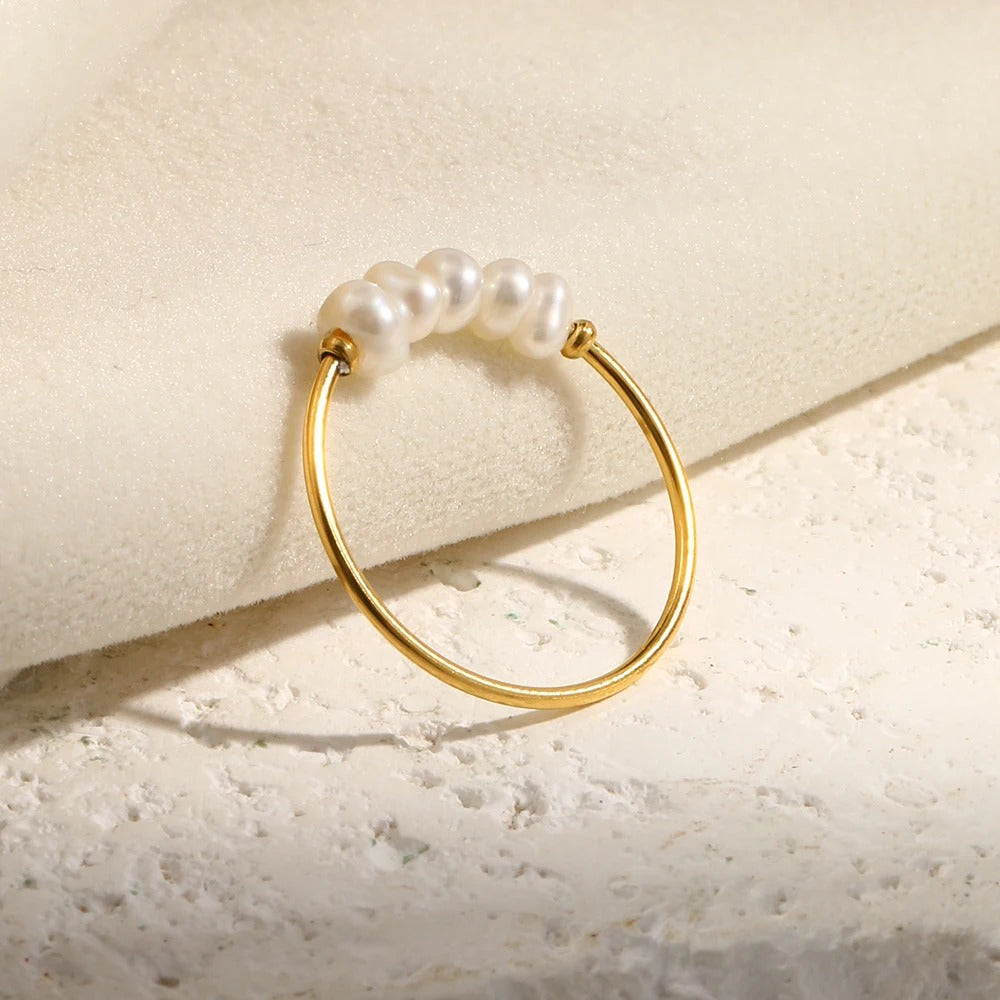 Atenea-Anillo Dorado de Acero Inoxidable con Perla de Agua Dulce